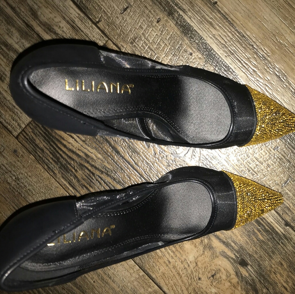 Shoe